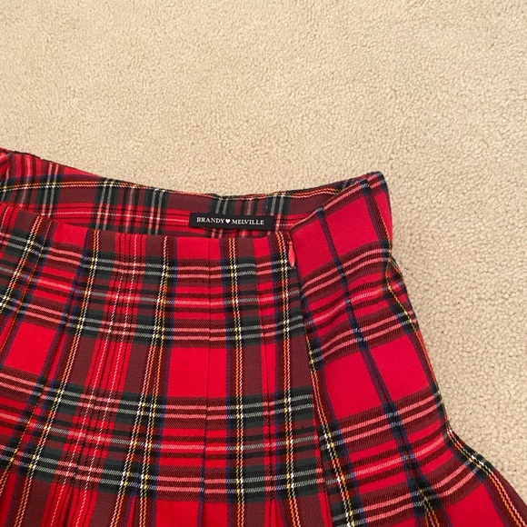 Brandy Melville Red Plaid Pleated Dana Skirt - Picture 4 of 6